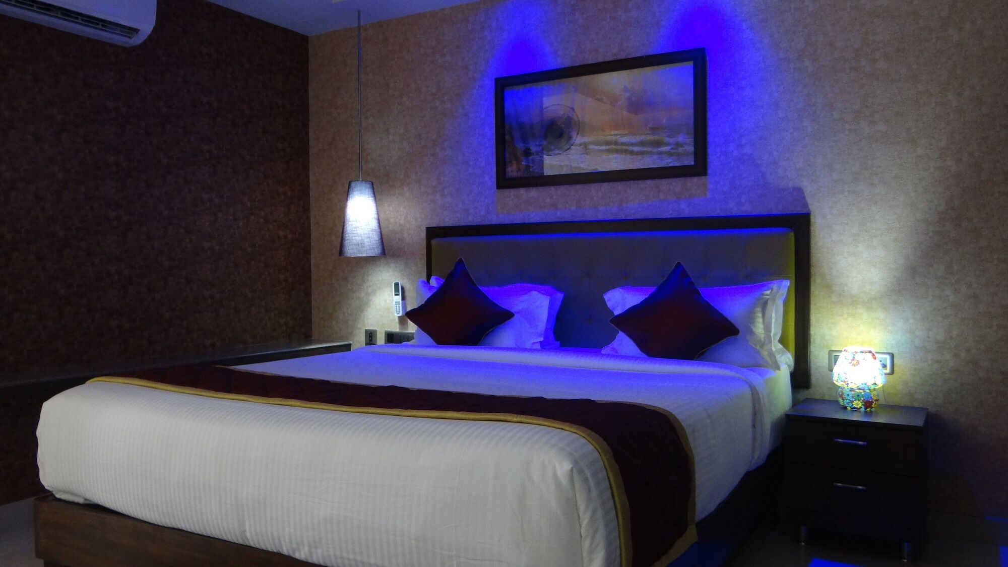 Arna Hotel Devanahalli Exteriör bild